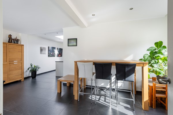 Foto - Te koop:  Royale twee-onder-een-kapwoning met comfort en ruimte!